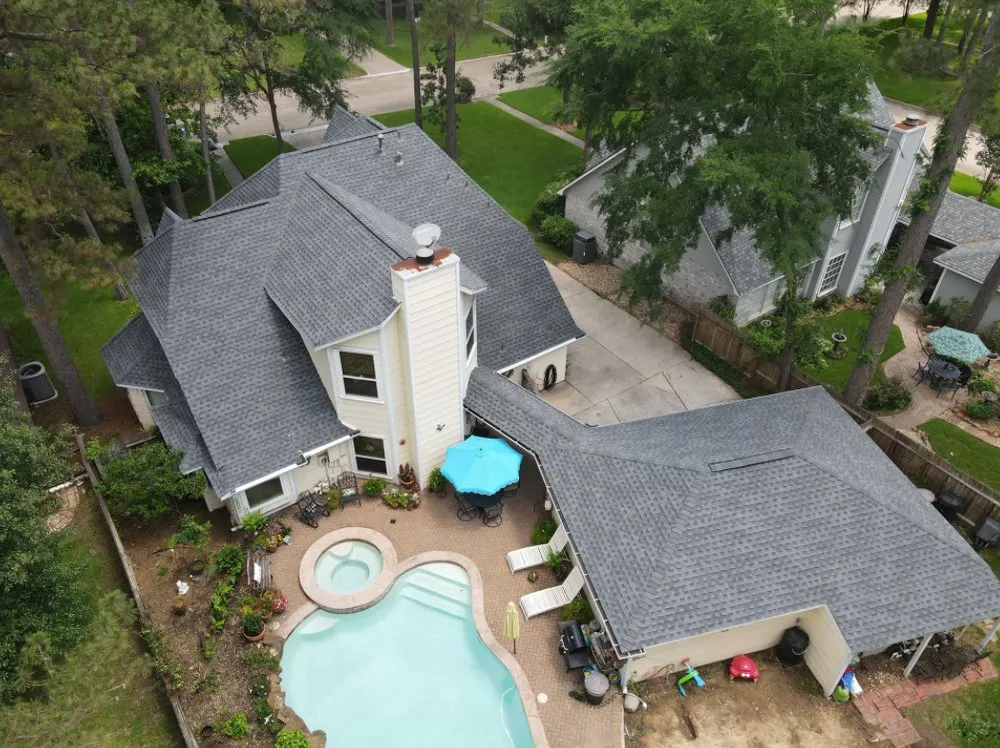 Slide of Mend Roofing