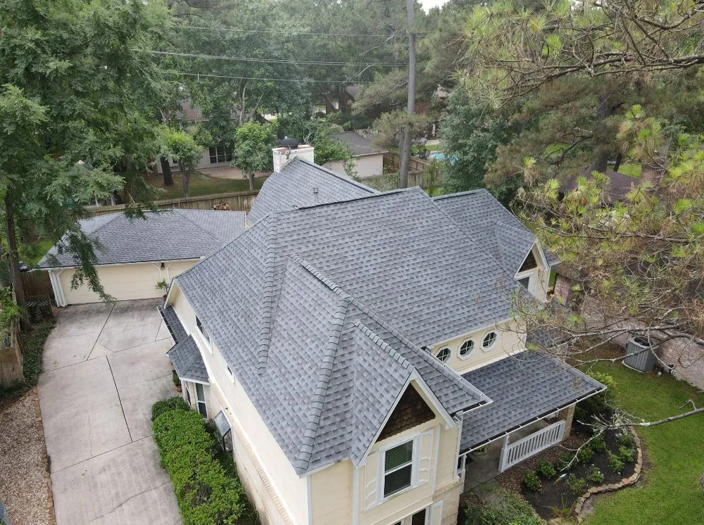 Slide of Mend Roofing