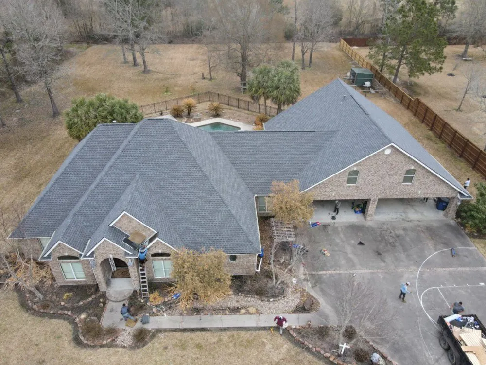 Slide of Mend Roofing
