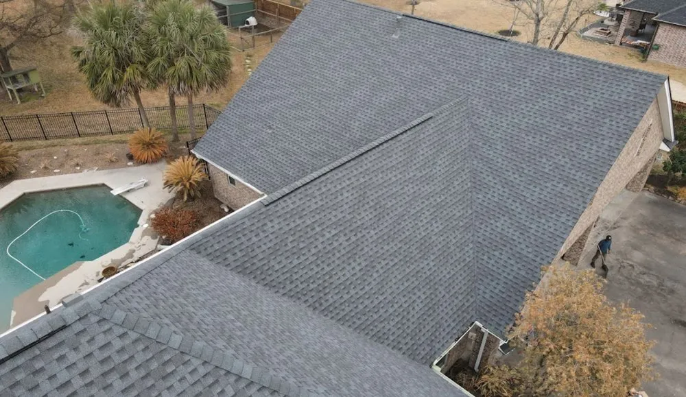 Slide of Mend Roofing