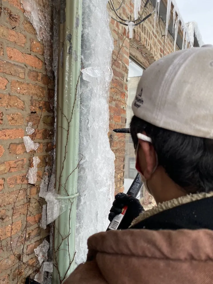 Slide of Mendes Roofing Contractors