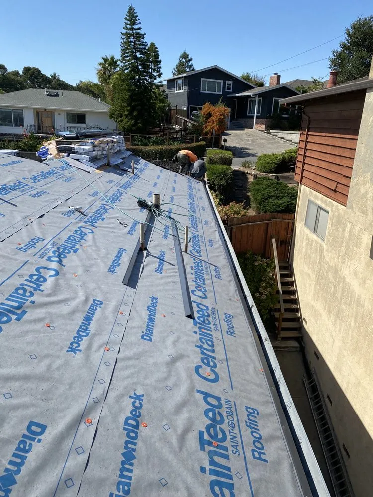 Slide of Mendez Independent Roofing