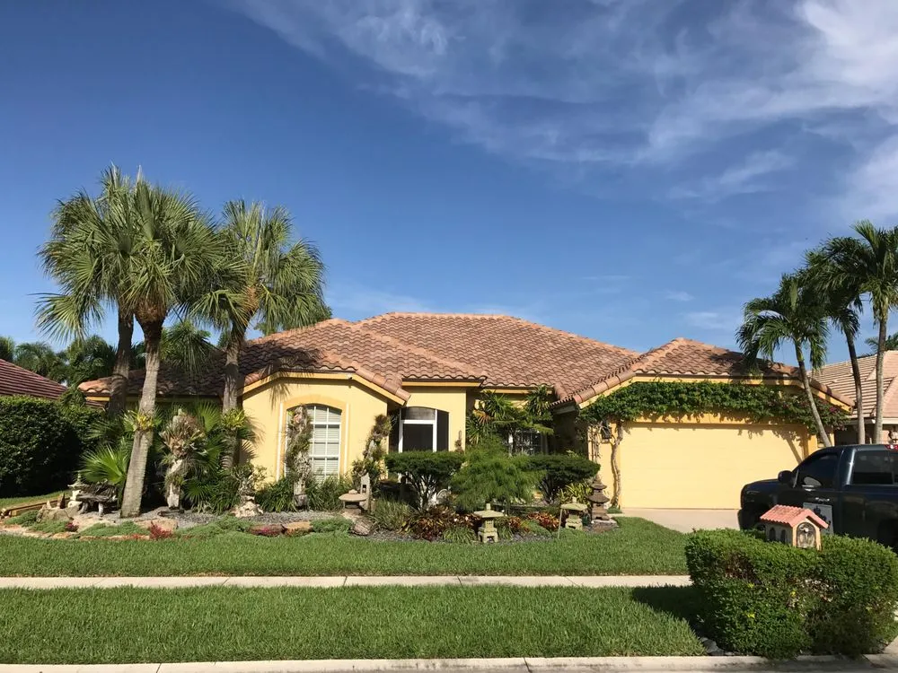 Slide of Mendieta Roofing
