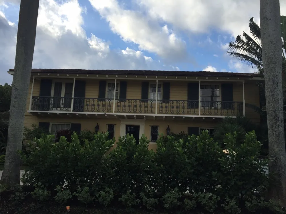 Slide of Mendieta Roofing