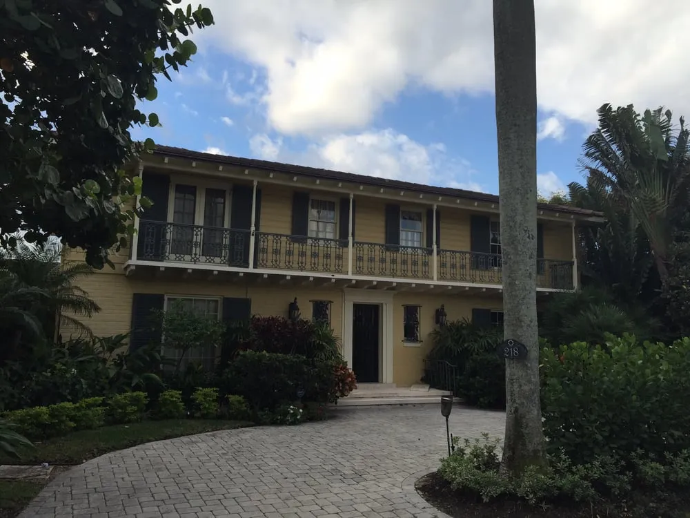Slide of Mendieta Roofing