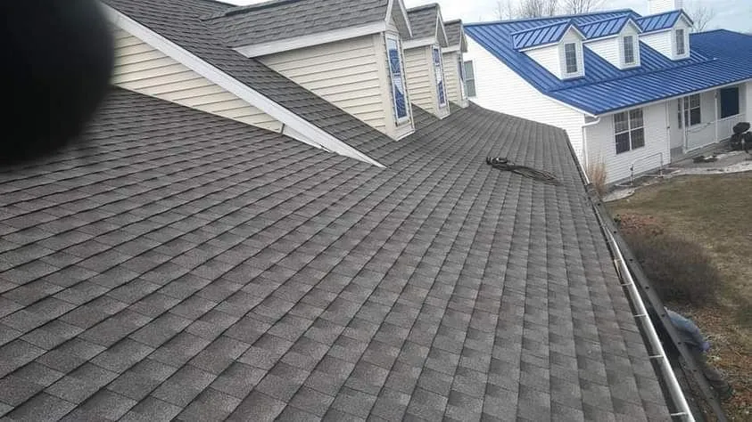 Slide of Mendoza & M  Roofing