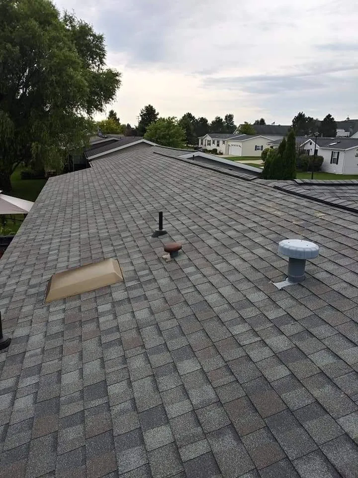 Slide of Mendoza & M  Roofing