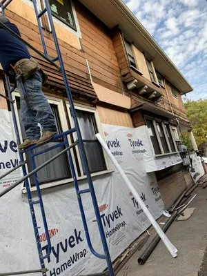 Mendoza Remodeling Logo