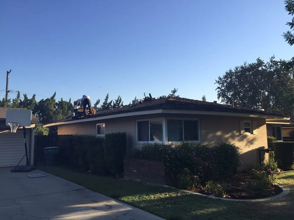 Slide of Meraz Roofing