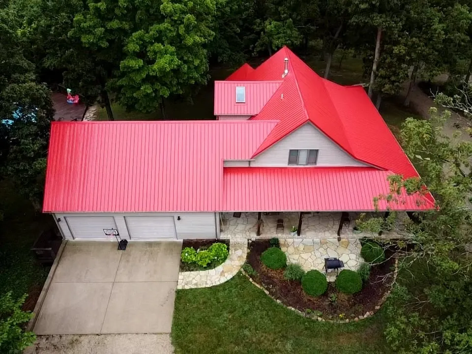 Top-rated roof inspection near you in St. Louis, MO by Meridian Roofing and Renovation