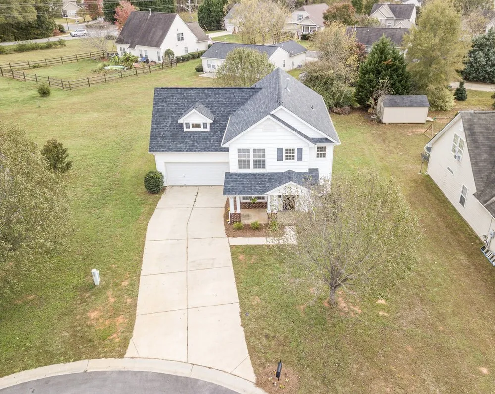 Slide of Merritt Roofing