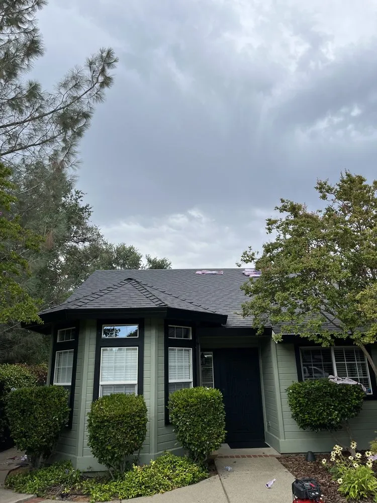 Slide of Meta Flat Roofing