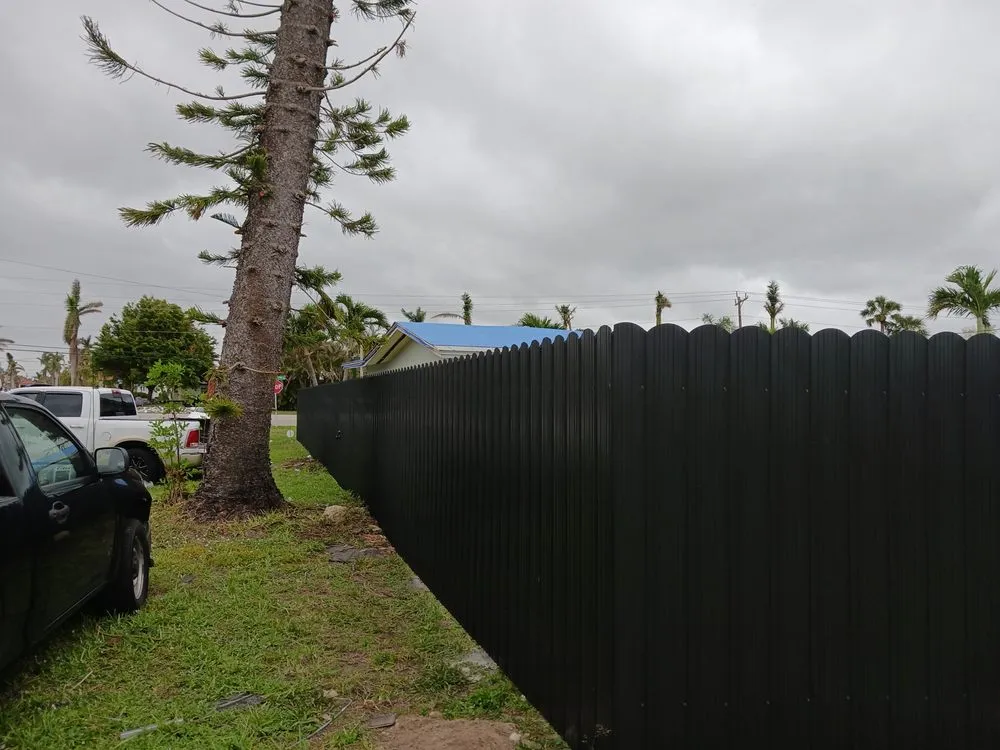 Slide of Metal Fence Guajiro