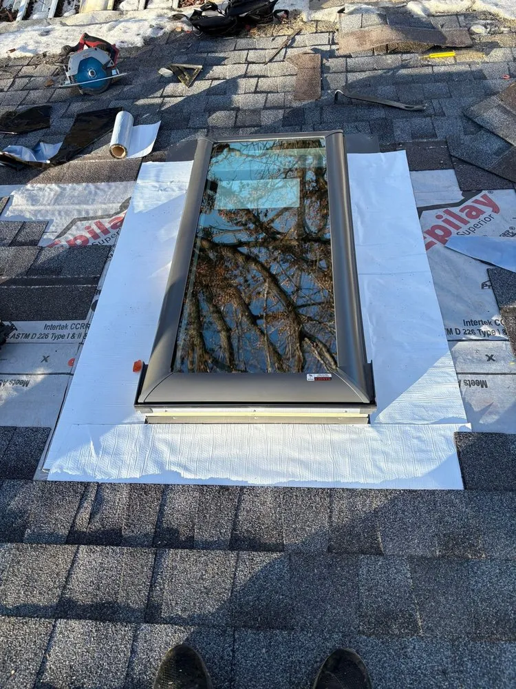 Licensed residential roofing service for fast service in Koshkonong, MO by Metaltek Construction