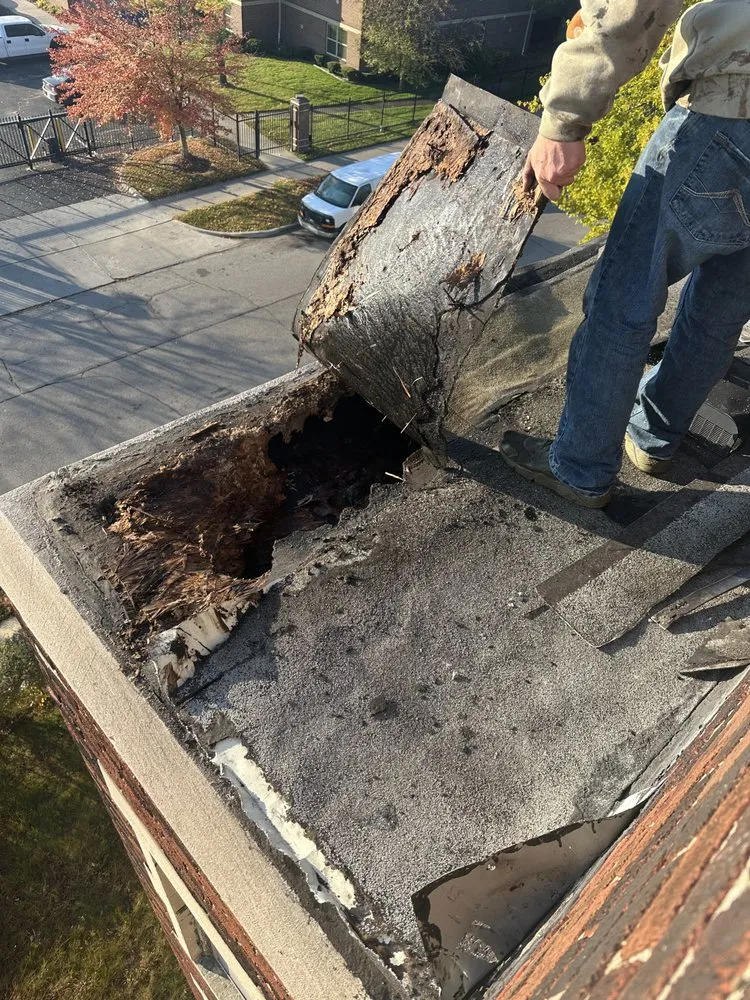 Slide of Metro Detroit Flat Roof