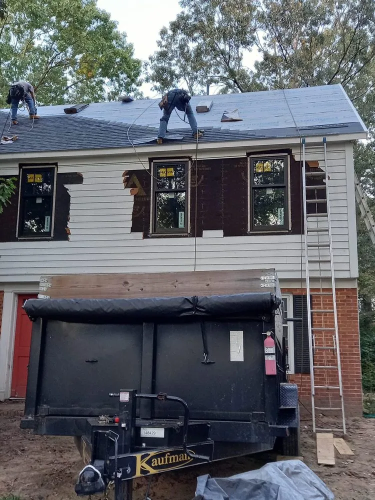 Slide of Metro Home Improvement