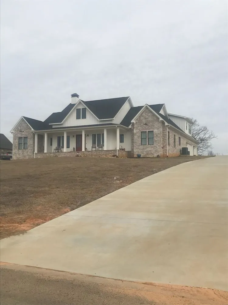 Slide of Metro Roof Pros