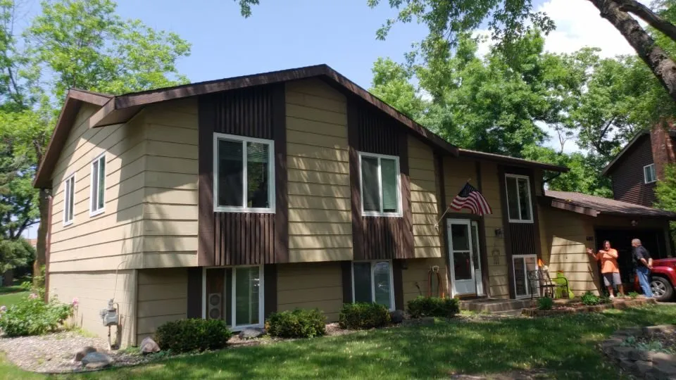 Slide of Metro Roofing and Remodeling