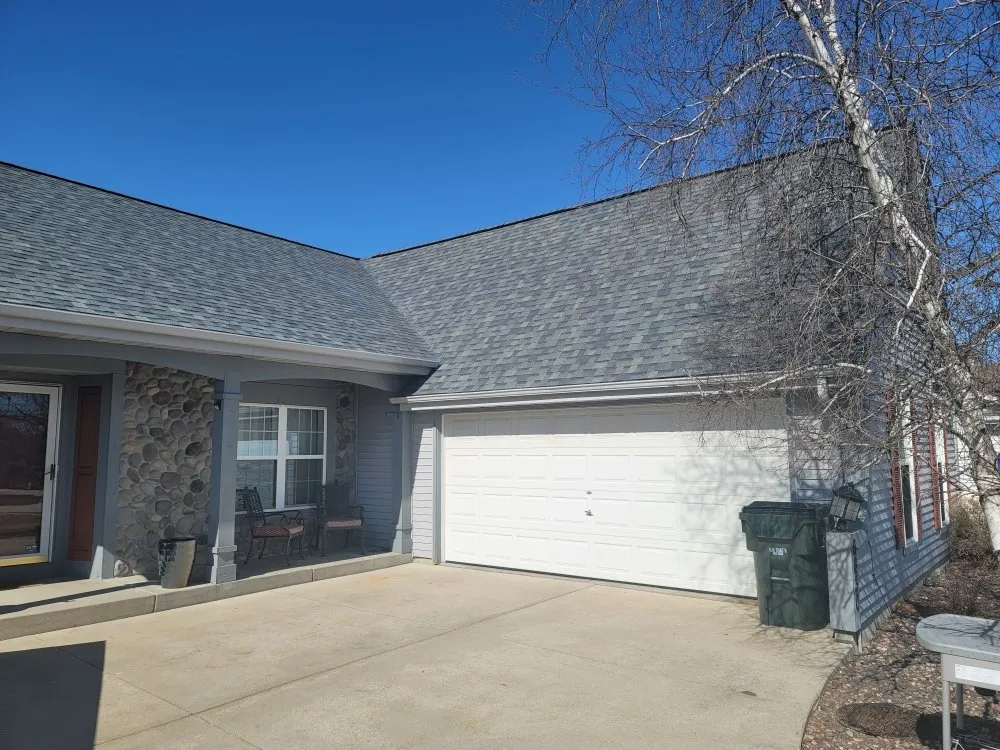 Slide of Metro Roofing And Repair