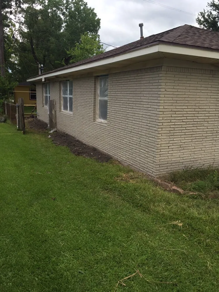 Slide of Metro Roofing