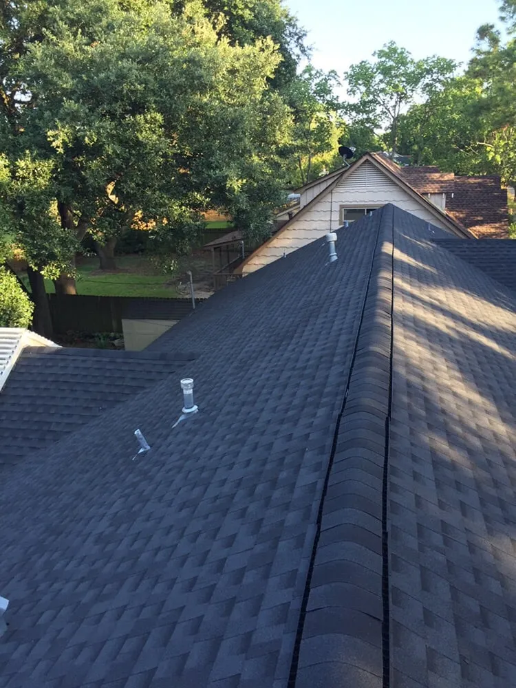 Slide of Metro Roofing