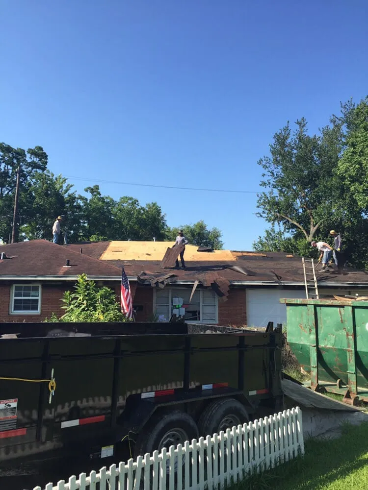 Slide of Metro Roofing