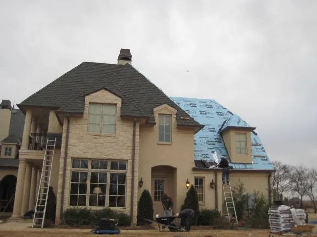 Slide of Metro Roofing