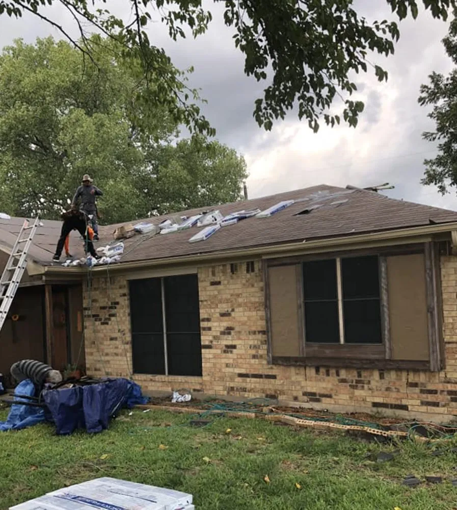 Slide of Metro Roofing