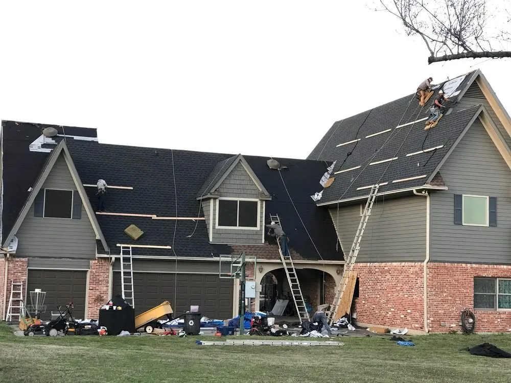 Slide of Metro-Tex Roofing & Construction