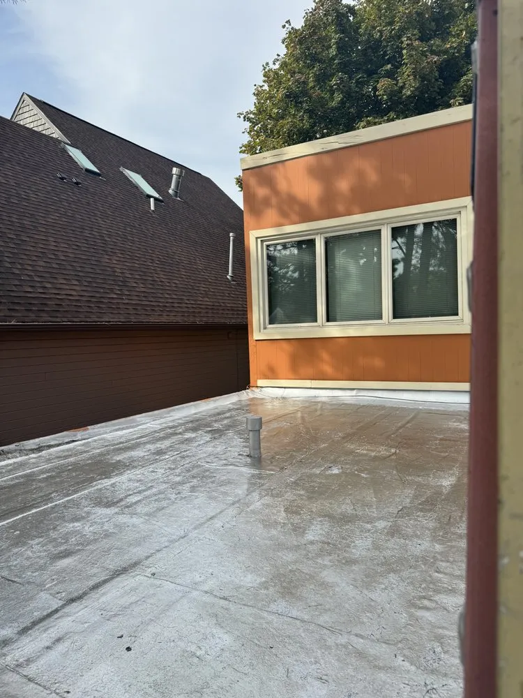 Slide of Metroroofing