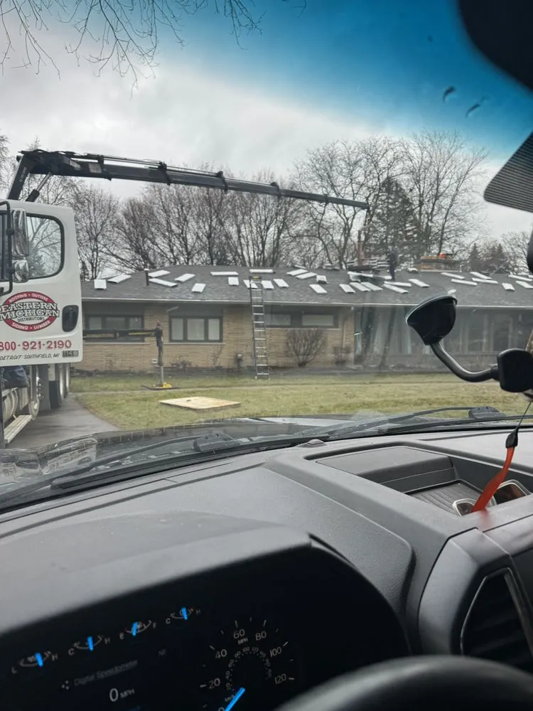 Slide of Metroroofing