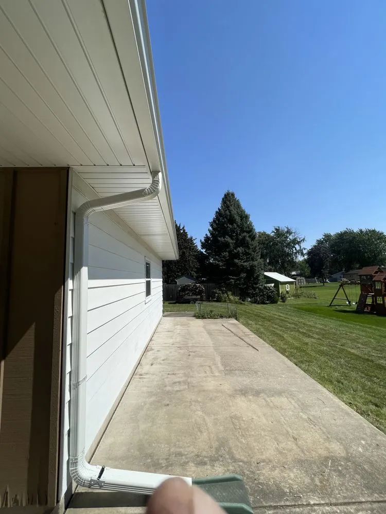 Top-rated roof installation for homes in Greenleaf, WI by Meulemans Seamless Gutters