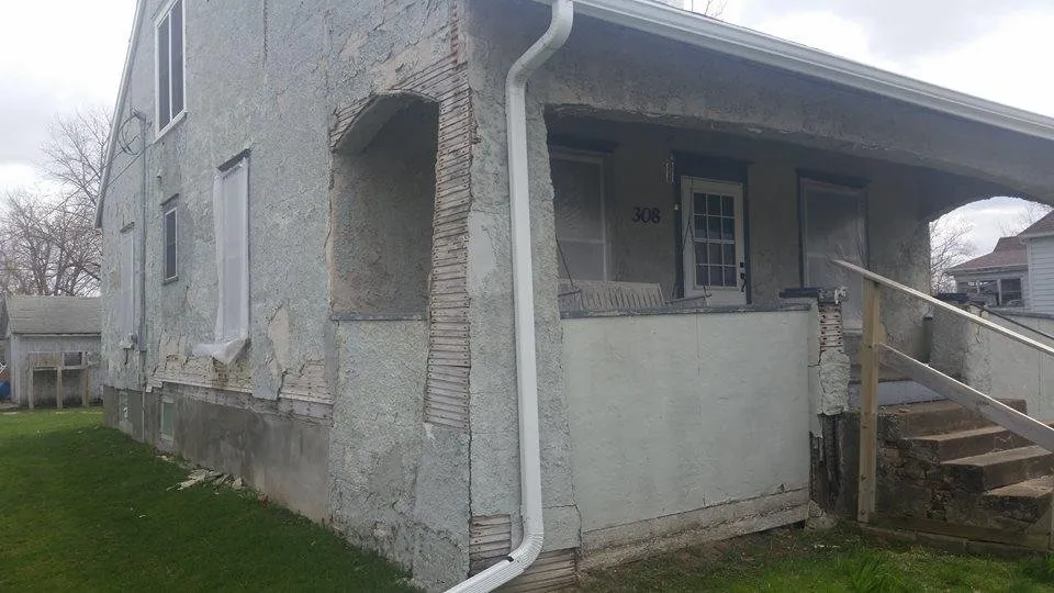 Slide of Meyers Home Improvement