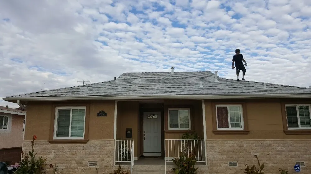 Slide of Meyers Roofing