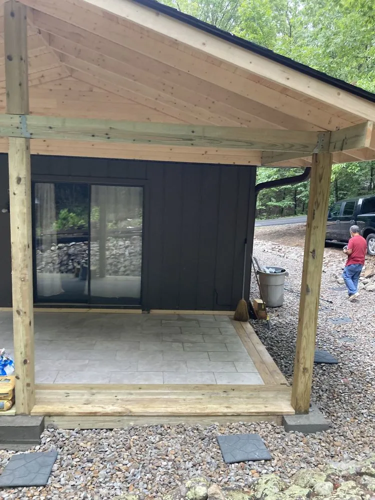 Slide of M&G Construcción