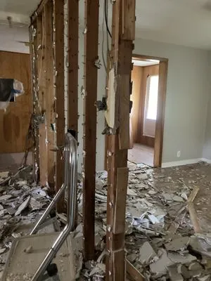 M&G Construcción Logo