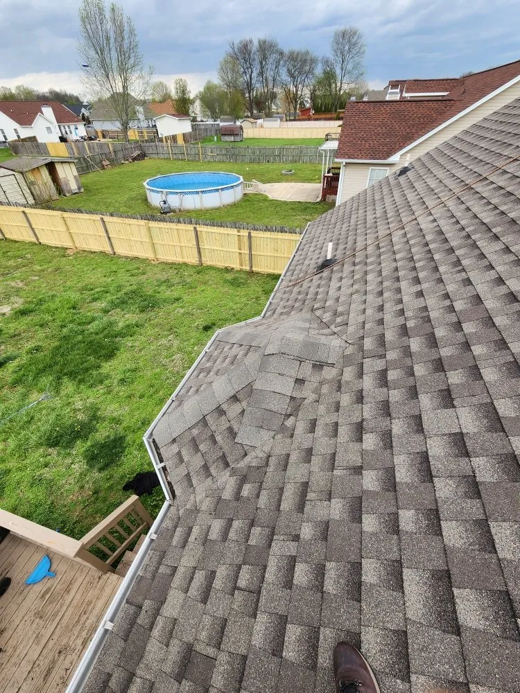 Slide of M&G Roofing