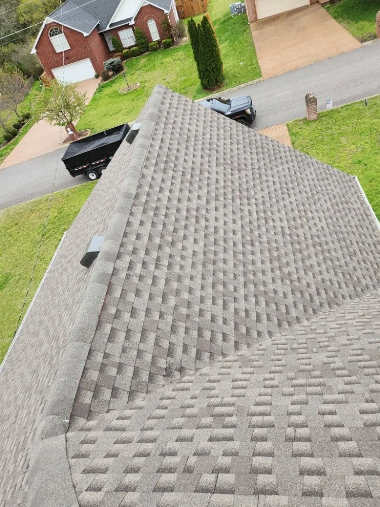 Slide of M&G Roofing