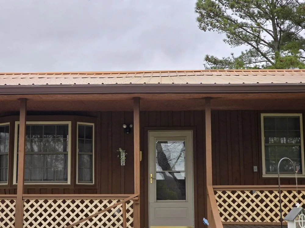 Slide of M&G Roofing