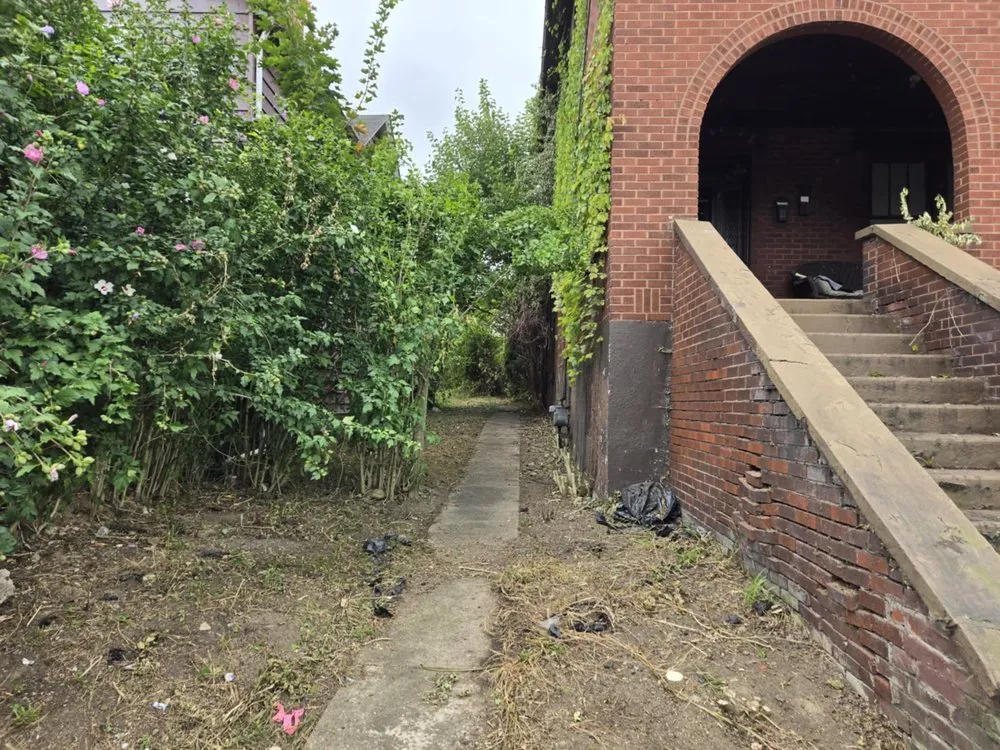 Slide of MGC - Mortons General Contractor and Services