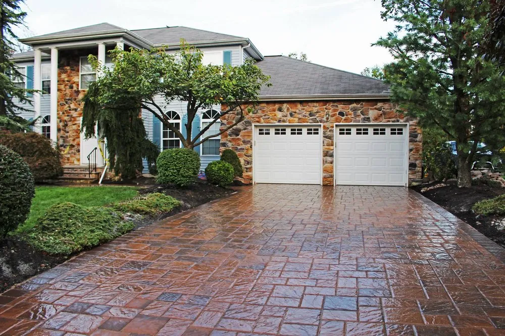 Slide of MGC Contracting Solutins