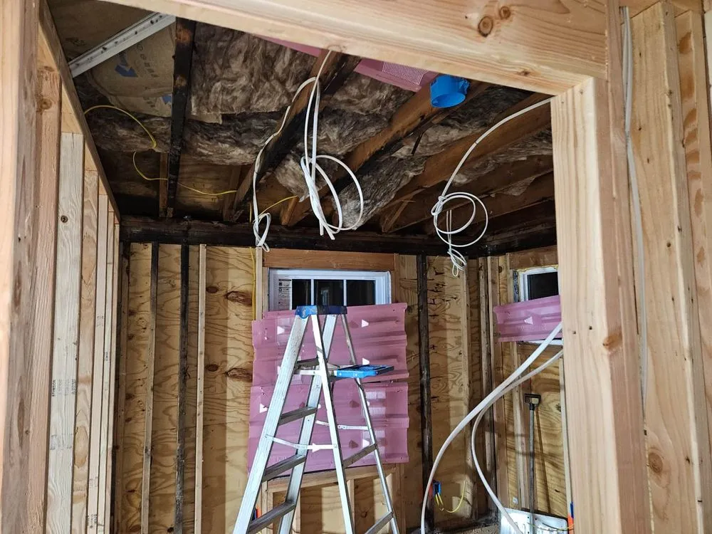 Slide of M&H Handy Services