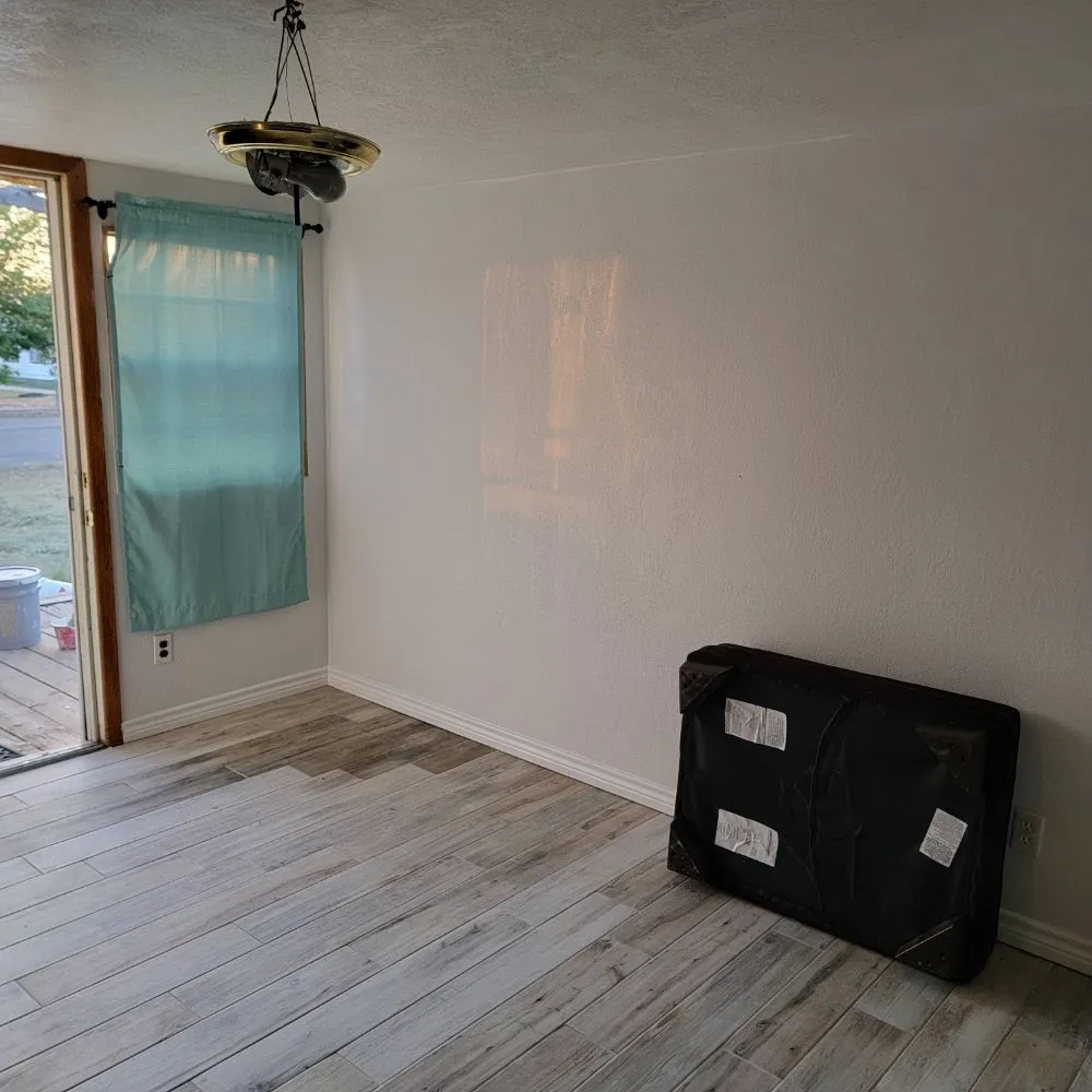 Slide of M&H Jashi's Paint & Roof