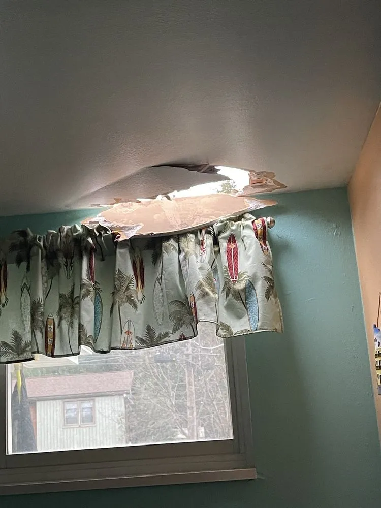 Slide of MHI Roofing