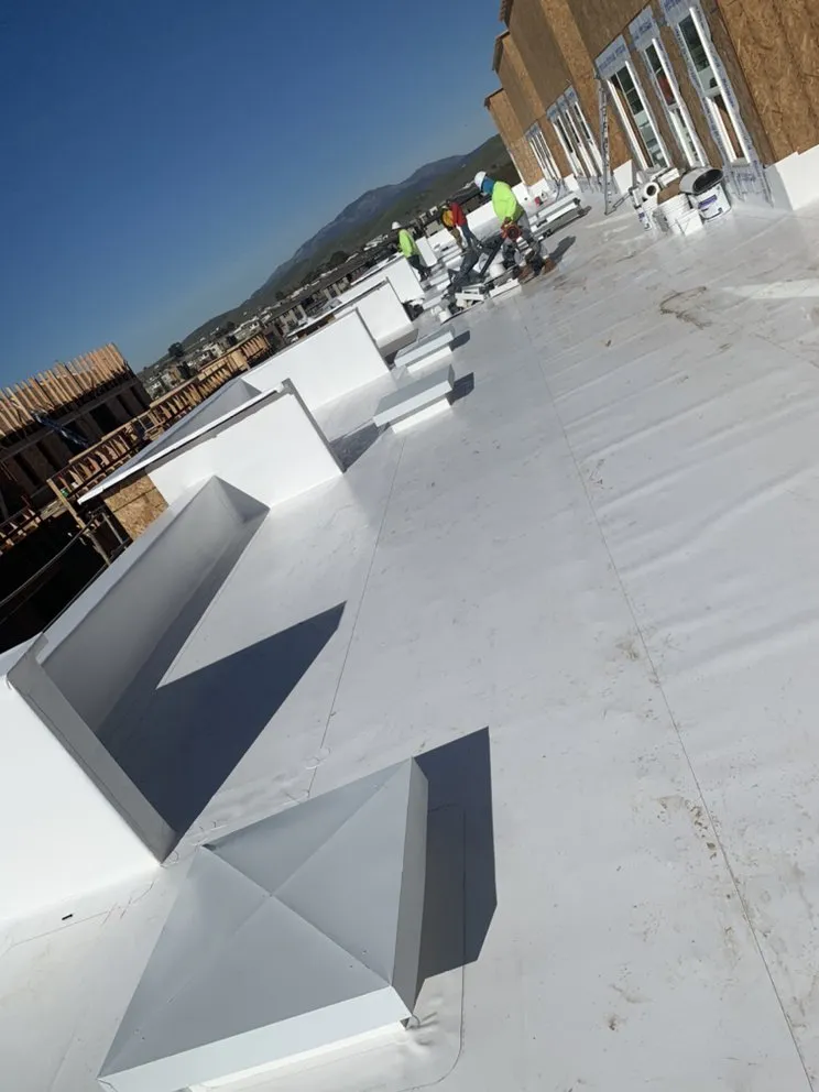 Slide of Mi Casa Costruction Roofing