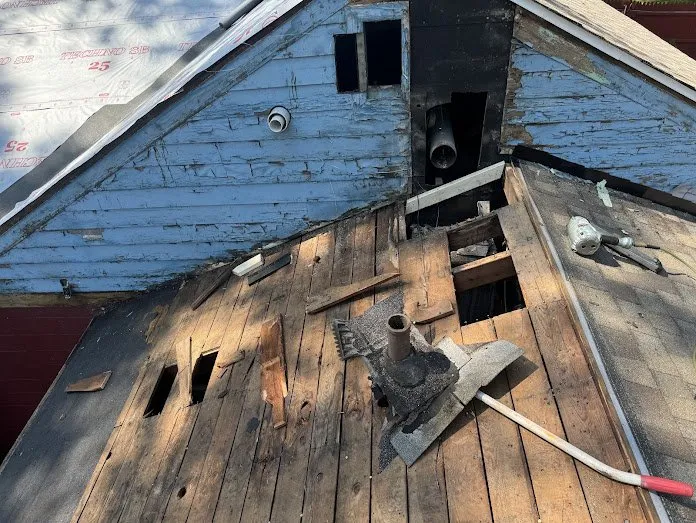 Emergency roof installation in Clarkston, MI - MI Roof Pro