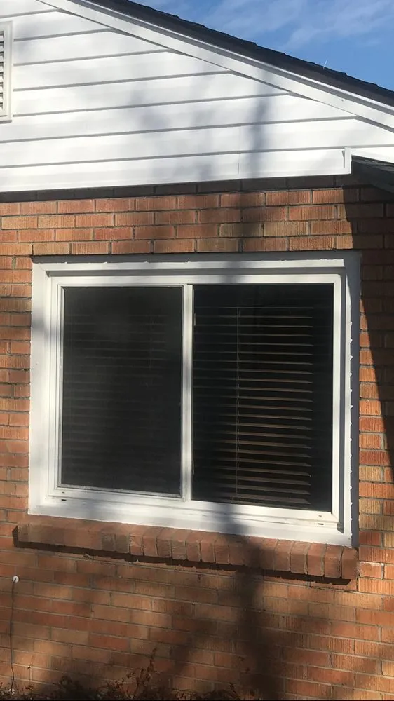 Slide of Mi Roofing and Renovations