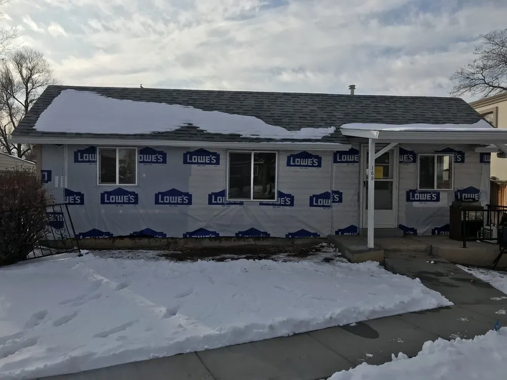 Slide of Mi Roofing and Renovations