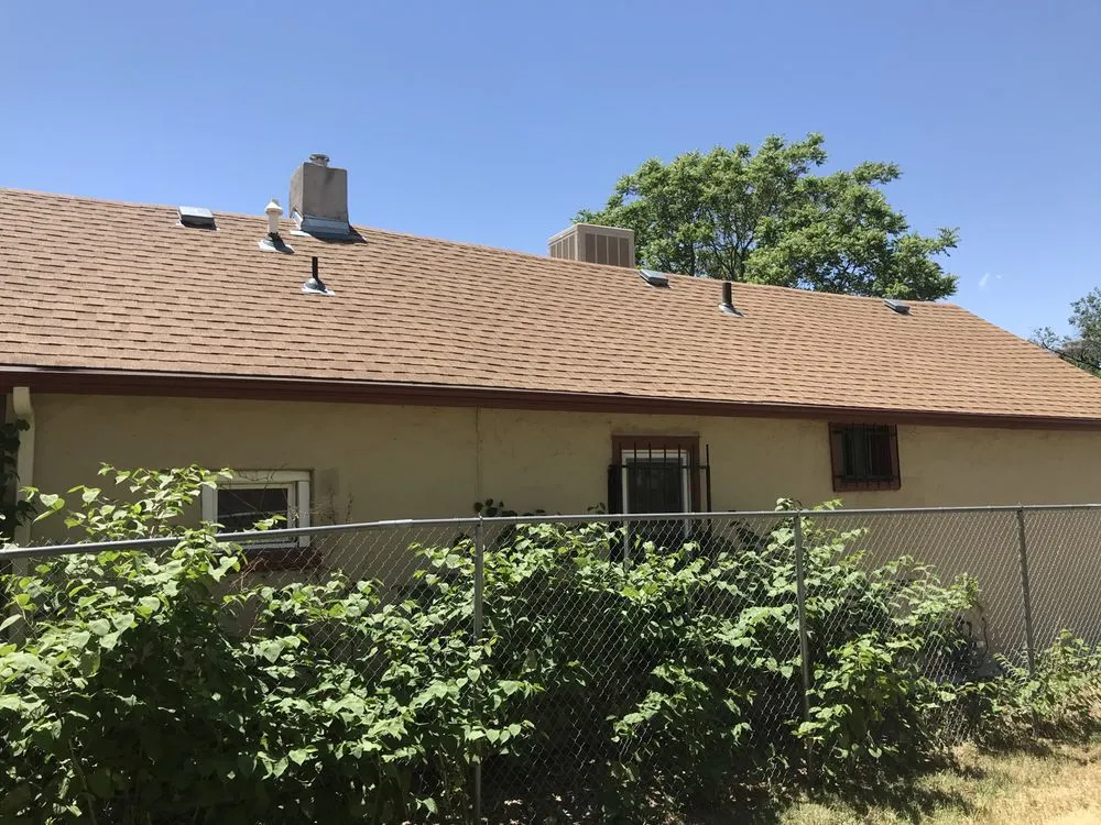 Slide of Mi Roofing and Renovations