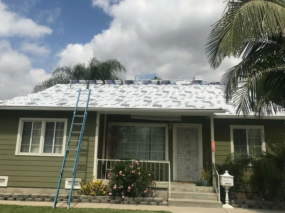 Slide of Micasa Pro Roofers